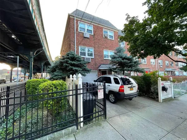 103-80 103 ST, Ozone Park, NY 11417
