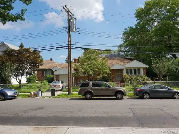 5-03 119th ST, College Point, NY 11356