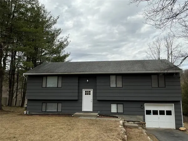 1476 Pinebrook Court CT, Yorktown Heights, NY 10598