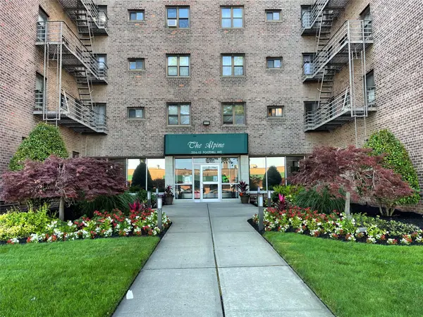 204-15 Foothill AVE #B-61, Hollis, NY 11423