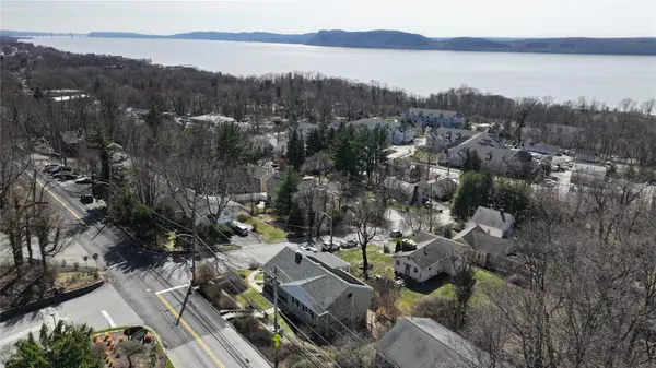 61 Cedar LN, Ossining, NY 10562