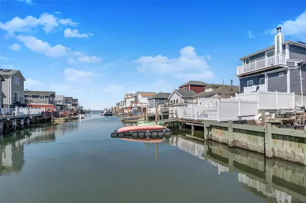 14 W 10th RD, Broad Channel, NY 11693