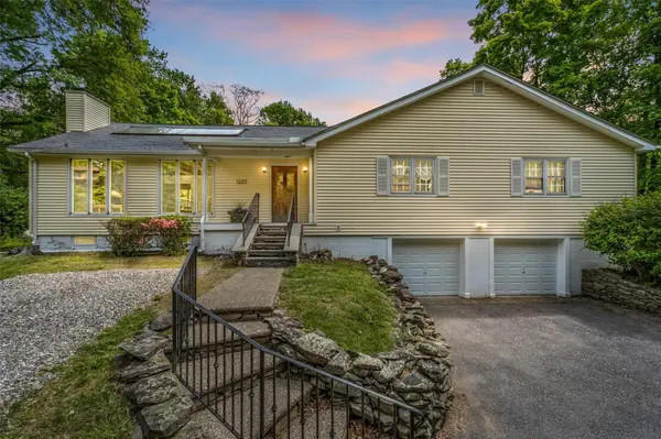 147 Brannon PL, Wappingers Falls, NY 12590