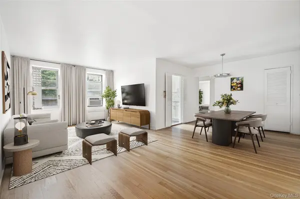 72-81 113th Streets #3V, Forest Hills, NY 11375