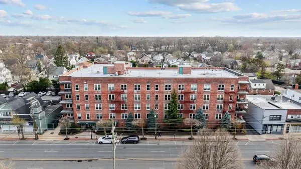 504 Merrick RD #1G, Lynbrook, NY 11563