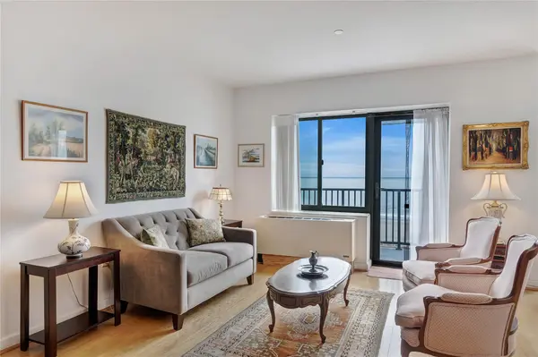 136 Beach 117th ST #6K, Rockaway Park, NY 11694