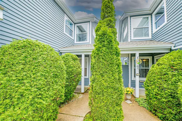 812 Birchwood Park DR, Middle Island, NY 11953