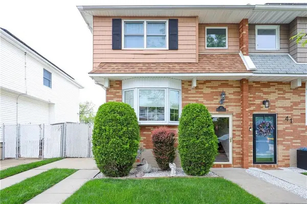 43 Winchester AVE,  Staten Island,  NY 10312