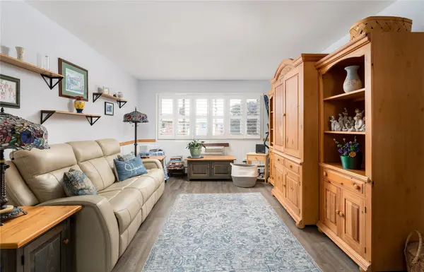 2413 Union BLVD #5B, Islip, NY 11751