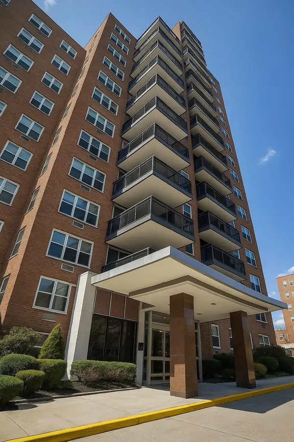 70-20 108 ST #4C, Forest Hills, NY 11375