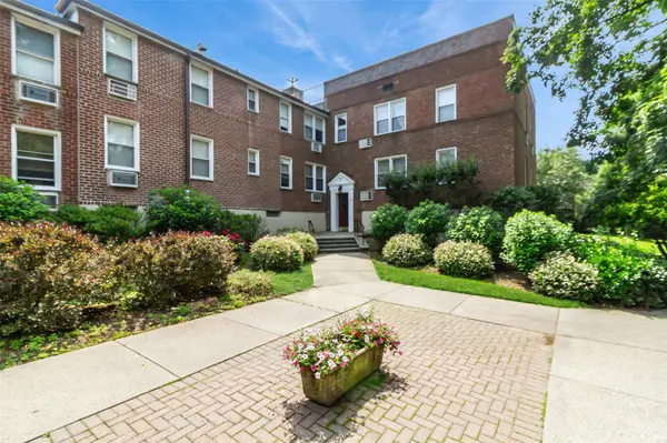 325 Palmer TER #1D, Mamaroneck, NY 10543