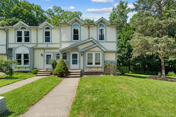 32 Angela CT, Beacon, NY 12508