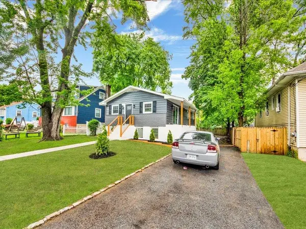 166 Sears AVE, Elmsford, NY 10523