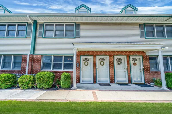 183 Atlantic AVE #5, Lynbrook, NY 11563