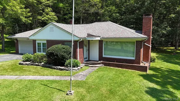9568 State Route 97,  Callicoon,  NY 12723