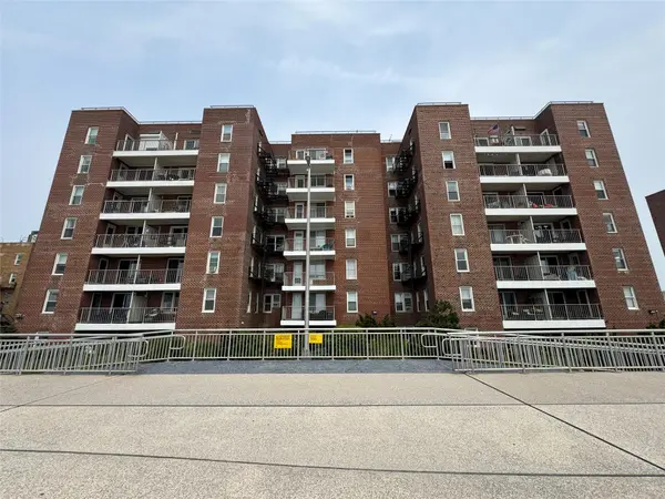 125 Beach 124th ST #2L, Rockaway Beach, NY 11694
