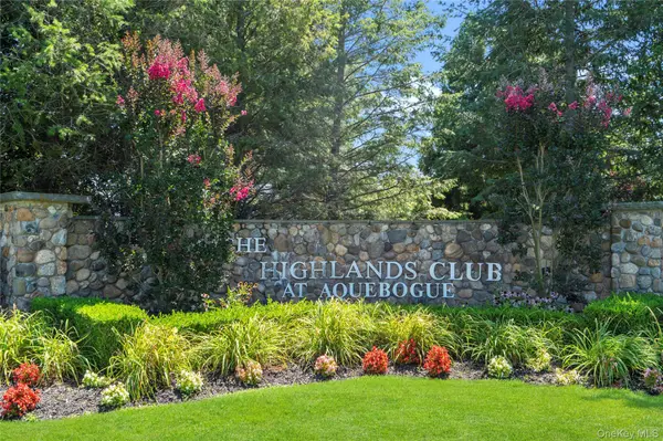 395 Stonecrop RD, Aquebogue, NY 11901