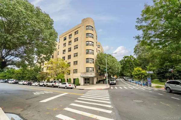 190 E Mosholu Pkwy #3C, Bronx, NY 10458