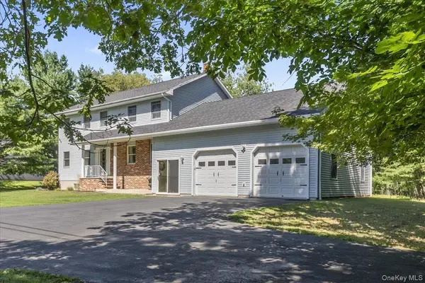 29 Stone Mountain RD,  Cairo,  NY 12473