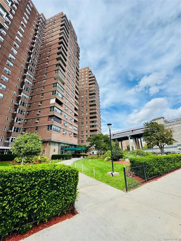 477 FDR DR #M1602,  New York (manhattan),  NY 10002