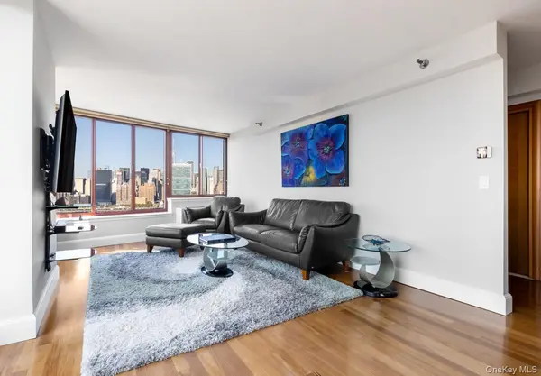 4-74 48th AVE #25A, Long Island City, NY 11109