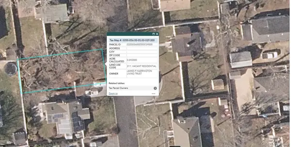 Columbine RD,  Brookhaven,  NY 11778