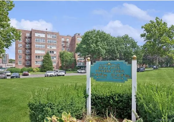 211-40 18 AVE #4B, Flushing, NY 11360
