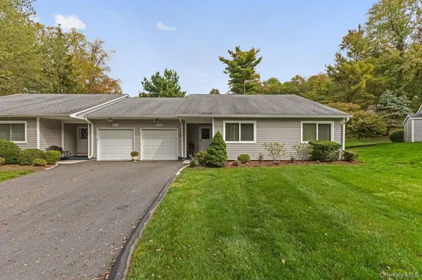 141 Flintlock WAY #B, Yorktown Heights, NY 10598