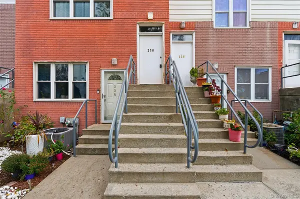 230 Fleet CT #16230, Bronx, NY 10473