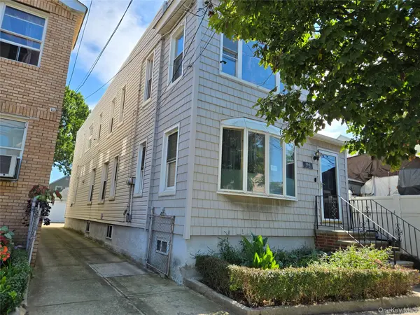 139-12 87th AVE, Briarwood, NY 11435