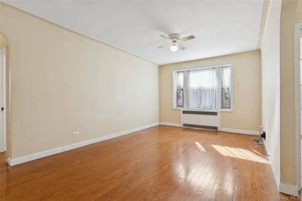 110-31 73rd RD #5N, Forest Hills, NY 11375