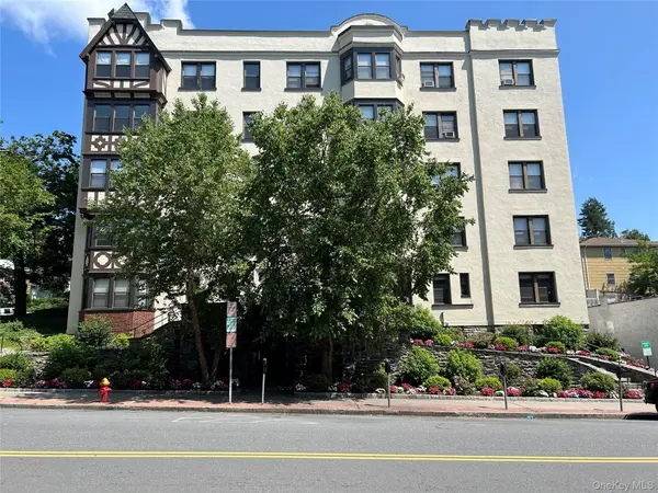 56 Pondfield RD #4A, Bronxville, NY 10708