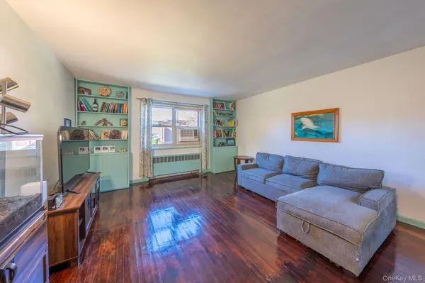 44 Dehaven Drive #1D, Yonkers, NY 10703