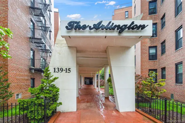 139-15 83 AVE #409, Briarwood, NY 11435