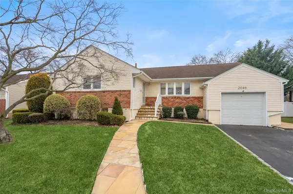 2046 Hancock AVE, North Bellmore, NY 11710