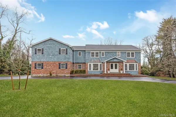 20 Rolling DR, Brookville, NY 11545