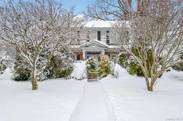 225 Nassau BLVD, Garden City, NY 11530