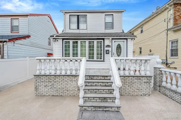 10934 124th ST, South Ozone Park, NY 11420