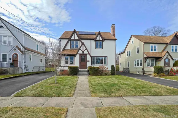 16 Herbert AVE, White Plains, NY 10606