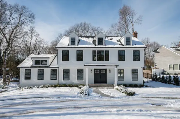 20 Fox Hunt LN, Cold Spring Harbor, NY 11724