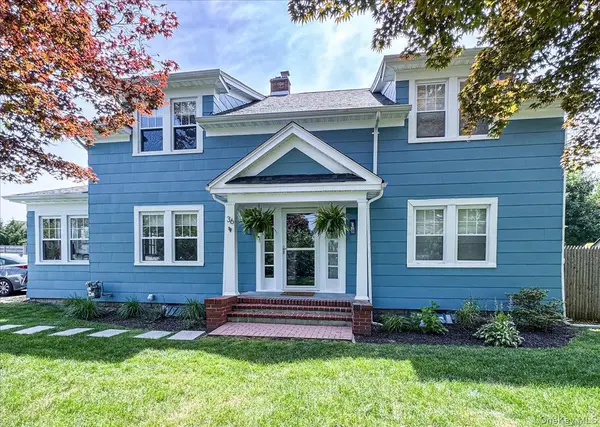 36 Atlantic AVE, Blue Point, NY 11715