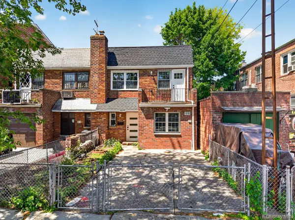 48-10 66th ST,  Woodside,  NY 11377