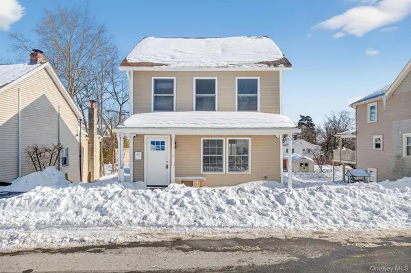 33 Grand ST, Marlboro, NY 12542