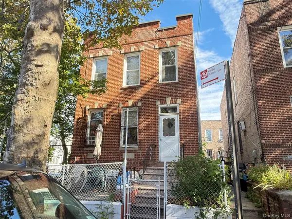 1901 21st RD, Astoria, NY 11105