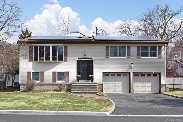 4 Willow LN, Irvington, NY 10533