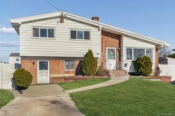 253 W 20th ST, Deer Park, NY 11729