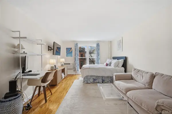 451 West 22nd ST #3F,  New York (manhattan),  NY 10011