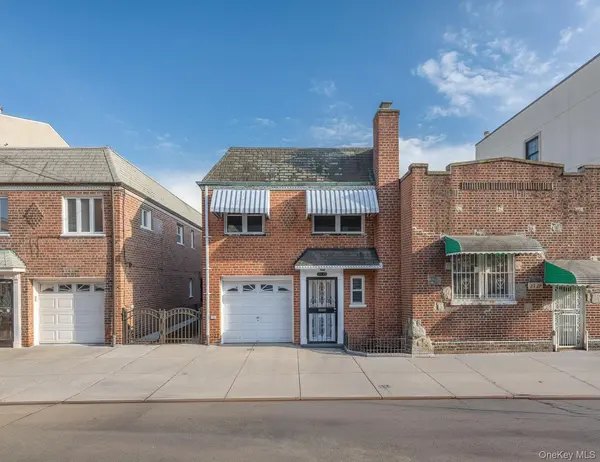2323 32nd ST, Astoria, NY 11105
