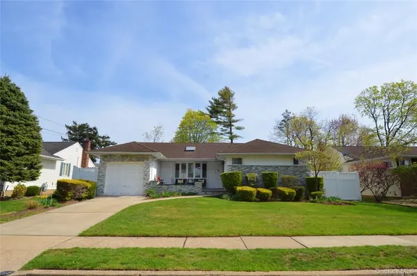 262 Cherry PL, East Meadow, NY 11554