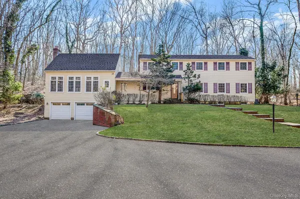 1 Spring Hollow RD, Nissequogue, NY 11780